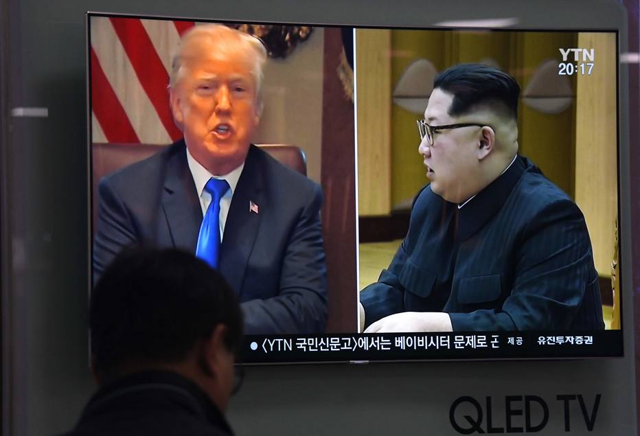 Screen shot of Trump and Kim Jung-Un.