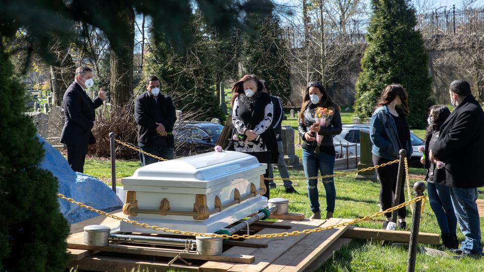 Governors; Picture from aa cover related funeral.