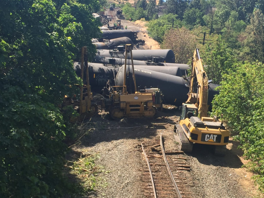 Featured image: Mosier, Ore., train derailment cleanup (Washington State Department of Ecology/Flickr)