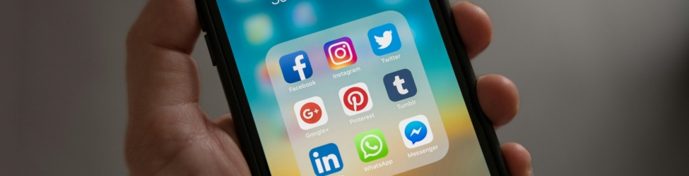 social media on cell