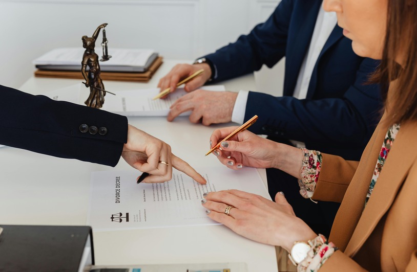 Sponsored article banner image for divorce legal process