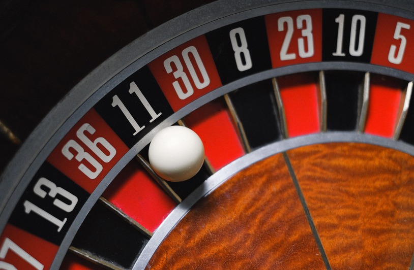 BetOnRed Casino Review – The Aussie Gambler’s Guide to Winning Big Detailed view of a roulette wheel with a ball, emphasizing the excitement of gambling.